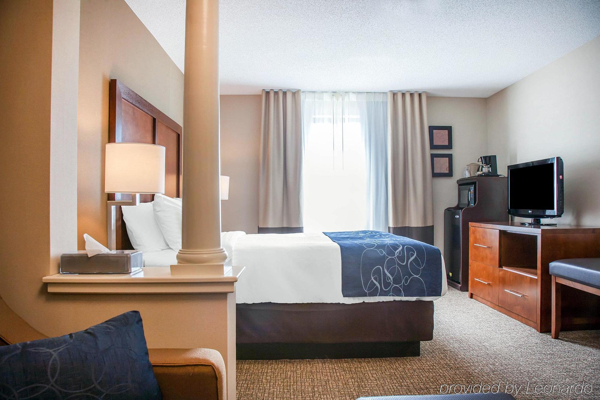 Comfort Suites West Warwick - Providence Exterior foto