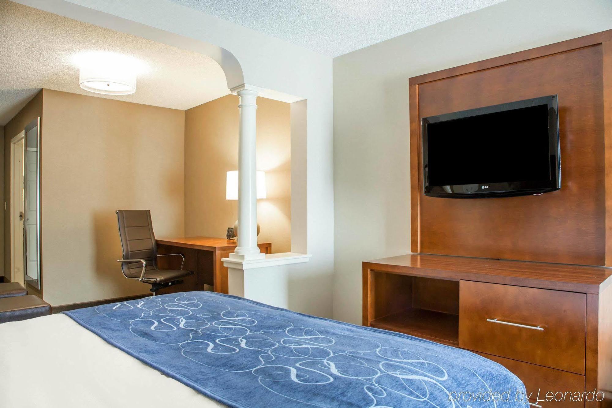 Comfort Suites West Warwick - Providence Exterior foto