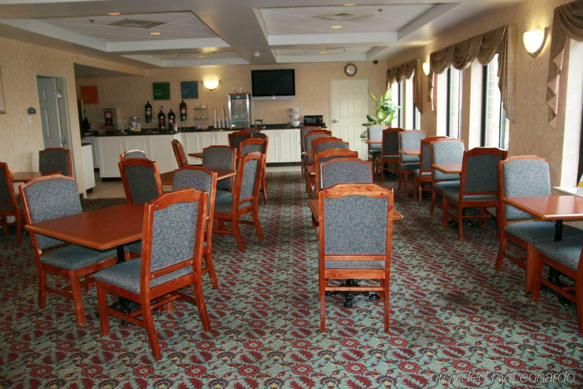 Comfort Suites West Warwick - Providence Exterior foto